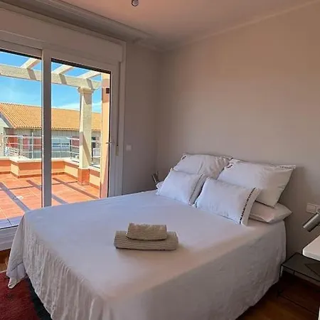 Atico Con Terraza - Vista Al Mar דירה